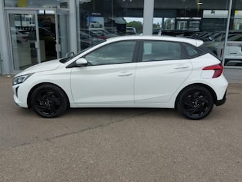 Used Hyundai i20 2024 for sale - 79586440: Photo
