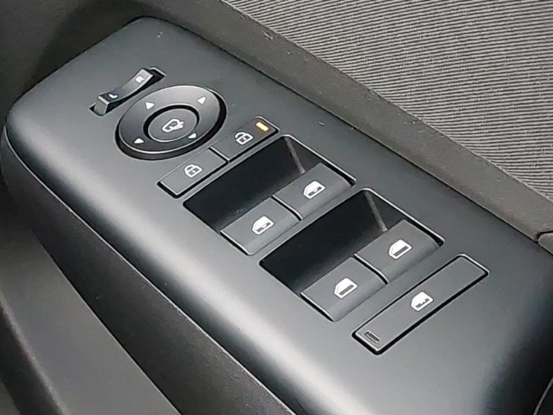 Used Hyundai KONA 2025 for sale - 76951727: Photo 10