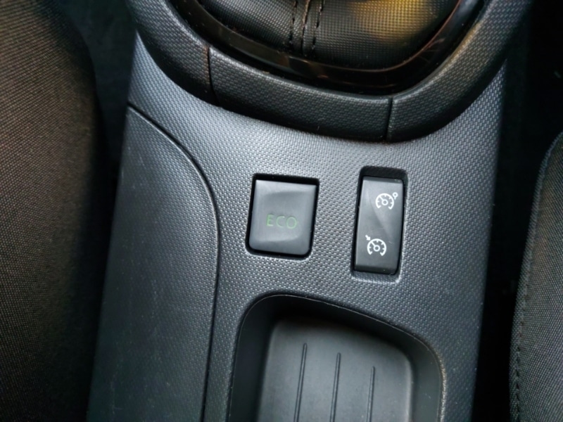 Used Renault Clio 2015 for sale - 77004533: Photo 15