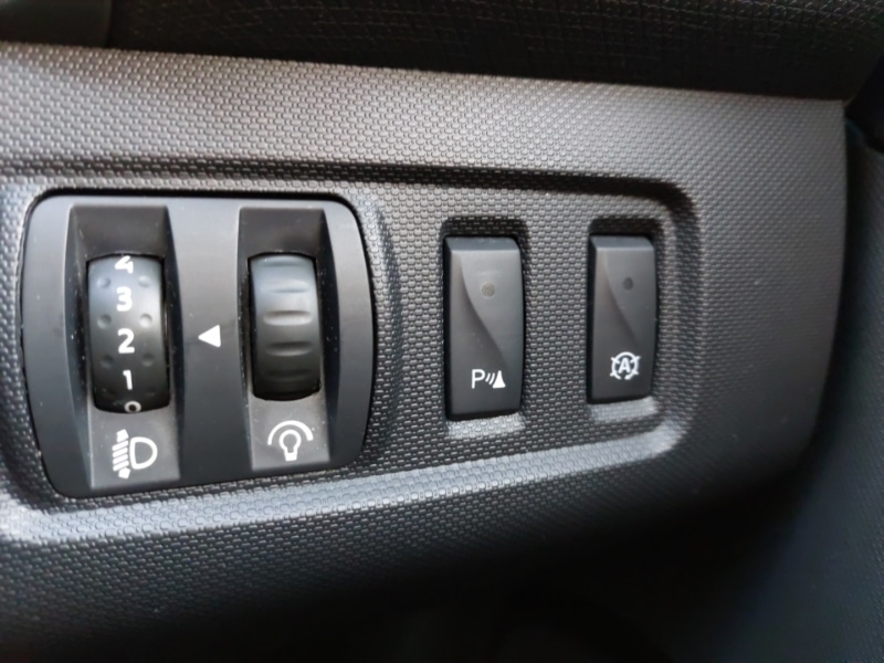 Used Renault Clio 2015 for sale - 77004533: Photo 18