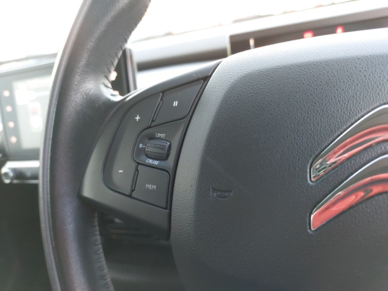 Used Citroen C4 Cactus 2015 for sale - 76414355: Photo 13