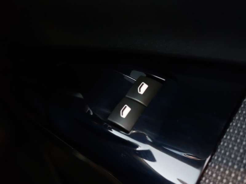 Used Citroen C4 Cactus 2015 for sale - 76414355: Photo 14