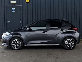 Used Toyota Yaris 2023 for sale - 79472917: Photo