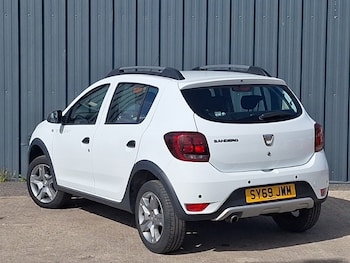 Used Dacia Sandero Stepway 2019 for sale - 79452114: Photo