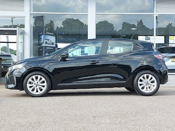 Used Renault Clio 2024 for sale - 79659742: Photo