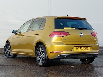 Used Volkswagen Golf 2017 for sale - 77219246: Photo