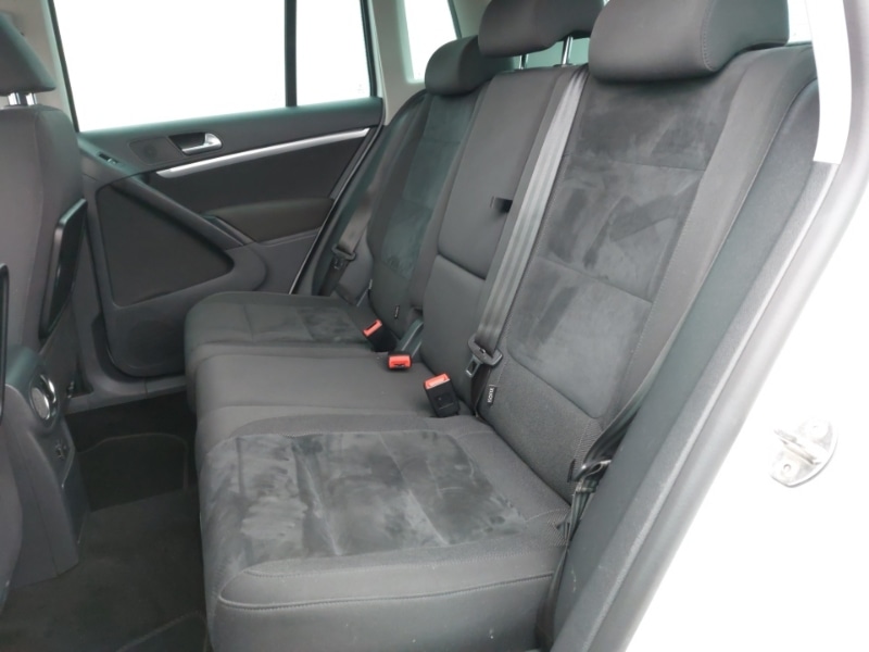 Used Volkswagen Tiguan 2015 for sale - 77815619: Photo 6