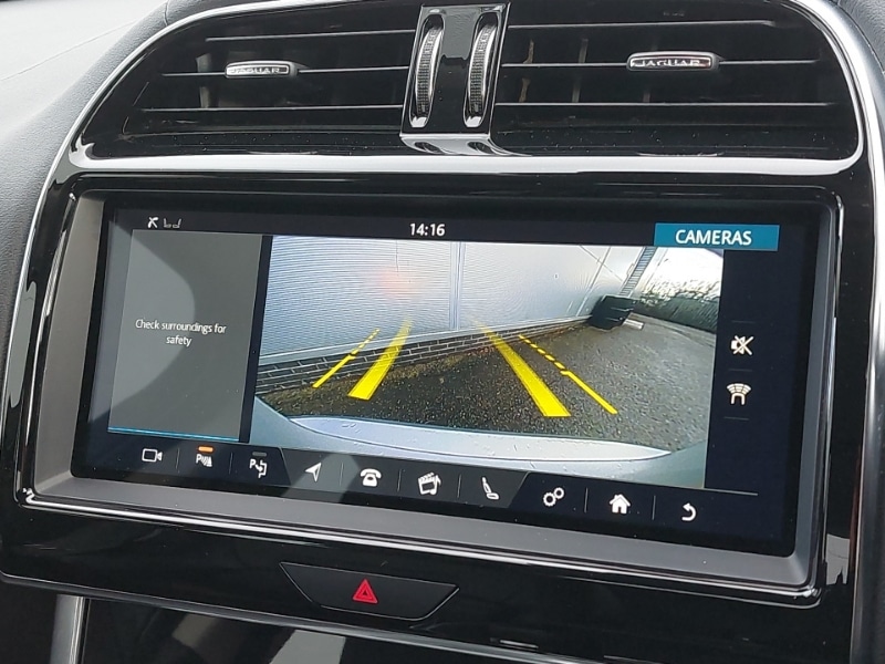 Used Jaguar XE 2019 for sale - 77645065: Photo 14