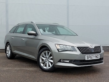 Used Skoda Superb 2017 for sale - 78872204: Photo