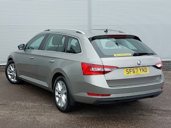 Used Skoda Superb 2017 for sale - 78872204: Photo