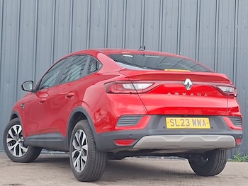 Used Renault Arkana 2023 for sale - 76343336: Photo