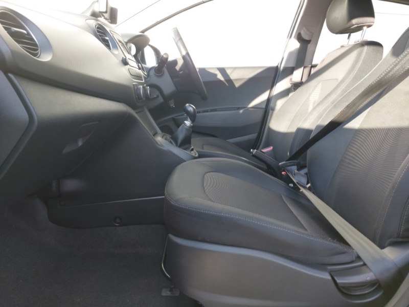 Used Hyundai i10 2017 for sale - 77404946: Photo 5