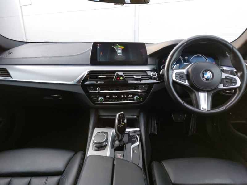 Used BMW 5 Series 2018 for sale - 76800103: Photo 2