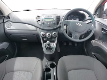 Used Hyundai i10 2013 for sale - 79044155: Photo