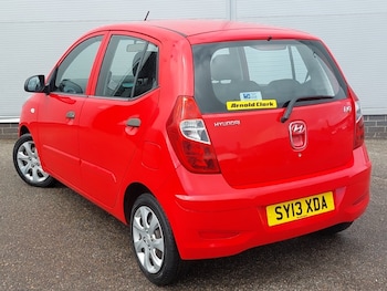 Used Hyundai i10 2013 for sale - 79044155: Photo
