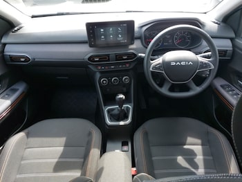Used Dacia Sandero Stepway 2023 for sale - 79231555: Photo