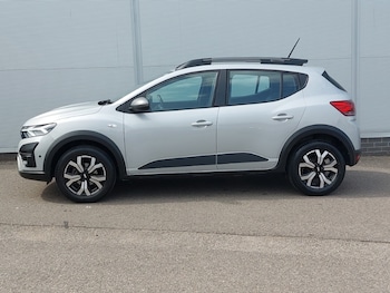 Used Dacia Sandero Stepway 2023 for sale - 79231555: Photo
