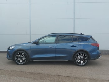 Used Ford Focus 2023 for sale - 79020335: Photo