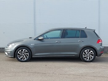 Used Volkswagen Golf 2019 for sale - 78202754: Photo