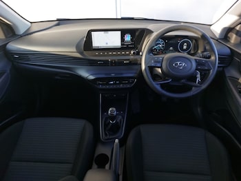 Used Hyundai i20 2022 for sale - 76947340: Photo