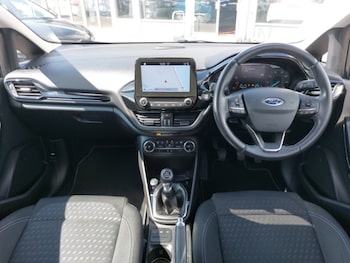 Used Ford Fiesta 2017 for sale - 75429388: Photo
