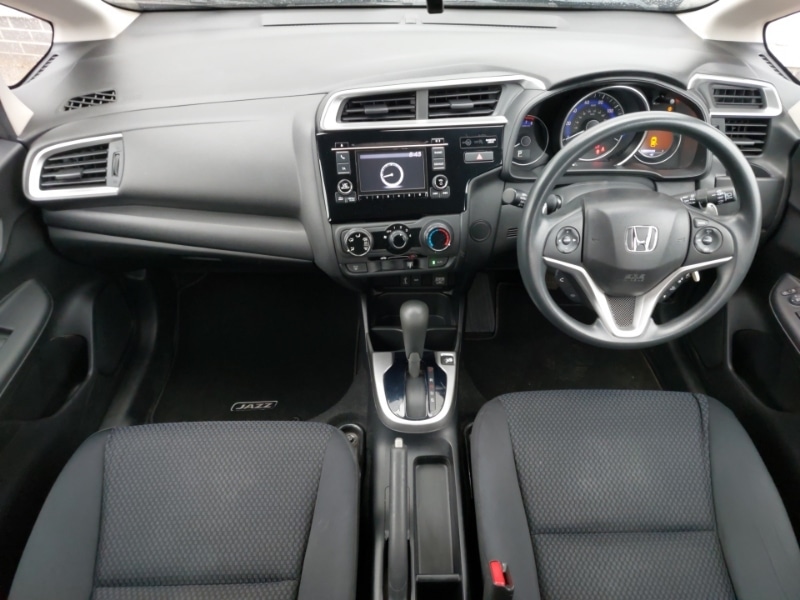 Used Honda Jazz 2018 for sale - 78126190: Photo 2