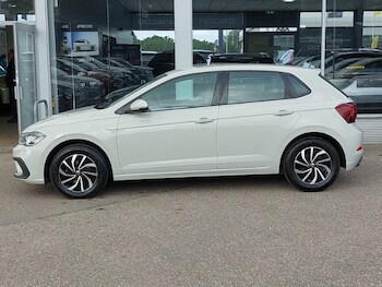 Used Volkswagen Polo 2024 for sale - 79597933: Photo