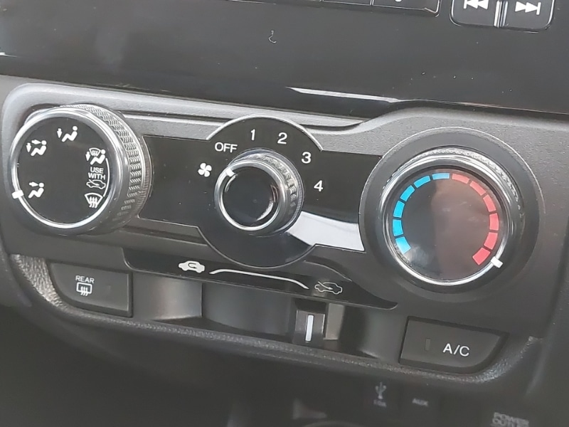 Used Honda Jazz 2018 for sale - 77815624: Photo 16