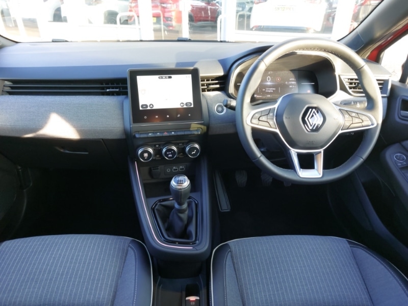 Used Renault Clio 2024 for sale - 76066740: Photo 2