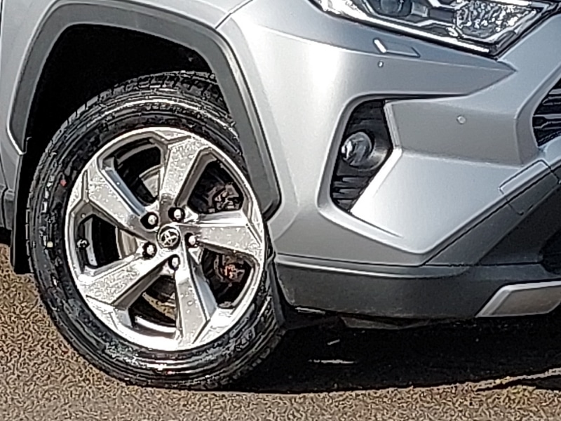 Used Toyota RAV4 2019 for sale - 76354436: Photo 9