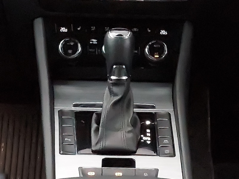 Used Skoda Superb 2023 for sale - 77105381: Photo 10