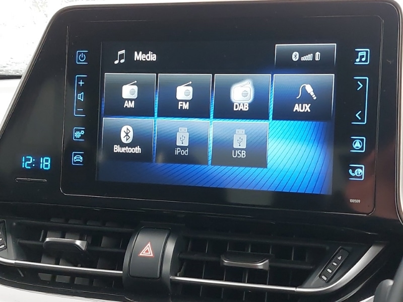 Used Toyota C-HR 2019 for sale - 78147060: Photo 15