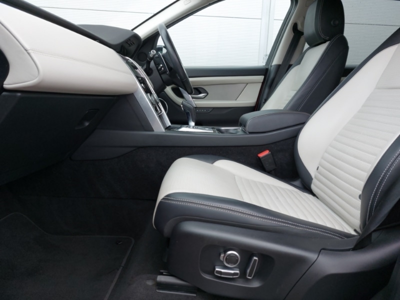 Used Land Rover Discovery Sport 2021 for sale - 78032589: Photo 5