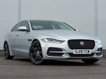 Used Jaguar XE 2019 for sale - 78594960: Photo