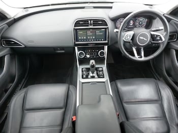 Used Jaguar XE 2019 for sale - 78594960: Photo