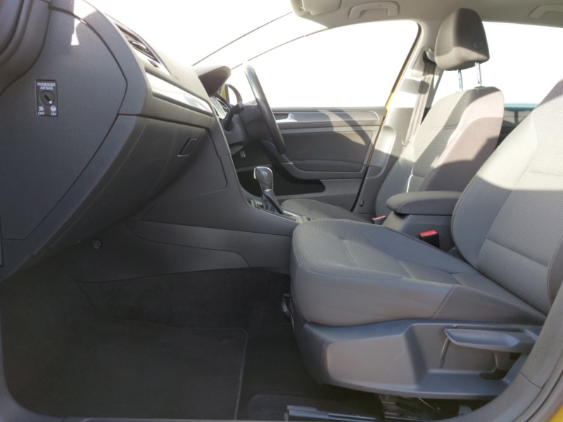 Used Volkswagen Golf 2017 for sale - 76628686: Photo 5