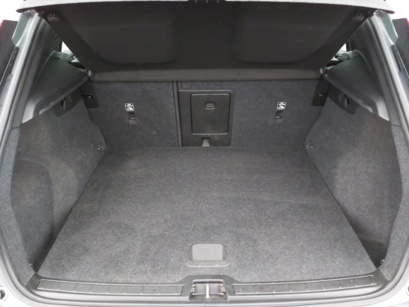 Used Volvo XC40 2018 for sale - 78023631: Photo 8