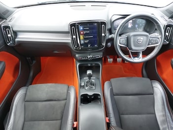 Used Volvo XC40 2018 for sale - 78532882: Photo