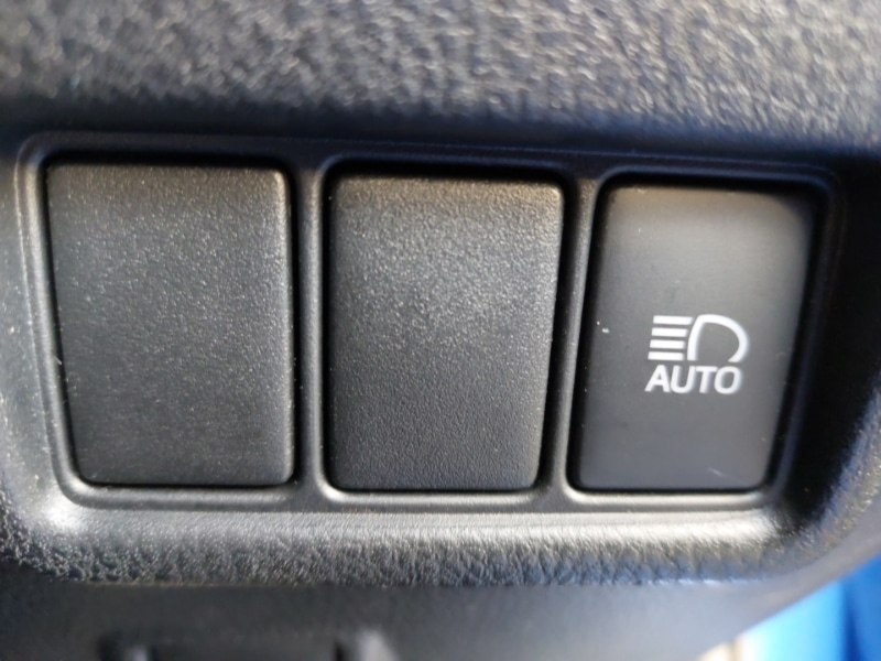 Used Toyota C-HR 2018 for sale - 76983237: Photo 15