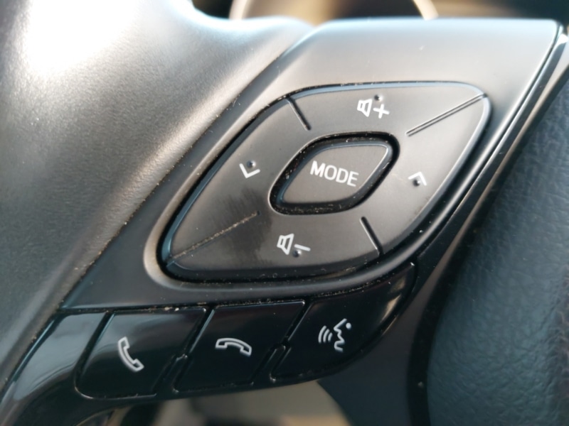 Used Toyota C-HR 2018 for sale - 76983237: Photo 17