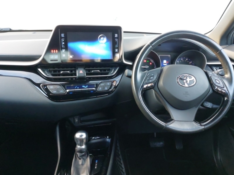 Used Toyota C-HR 2018 for sale - 76983237: Photo 2