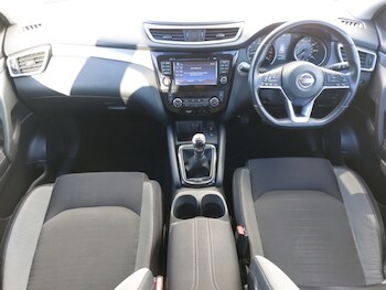 Used Nissan Qashqai 2017 for sale - 77922318: Photo