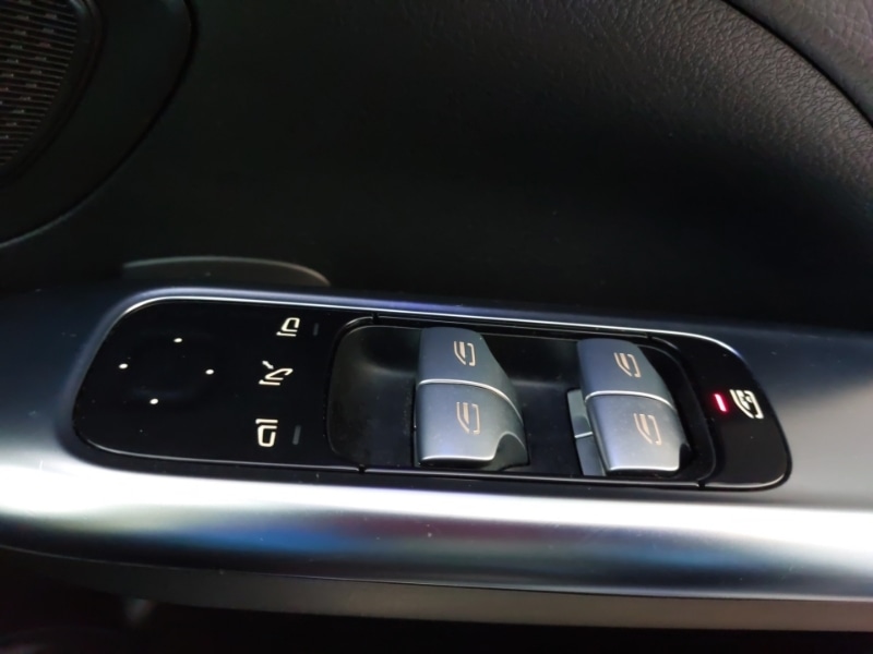 Used Mercedes-Benz C Class 2022 for sale - 76920309: Photo 13