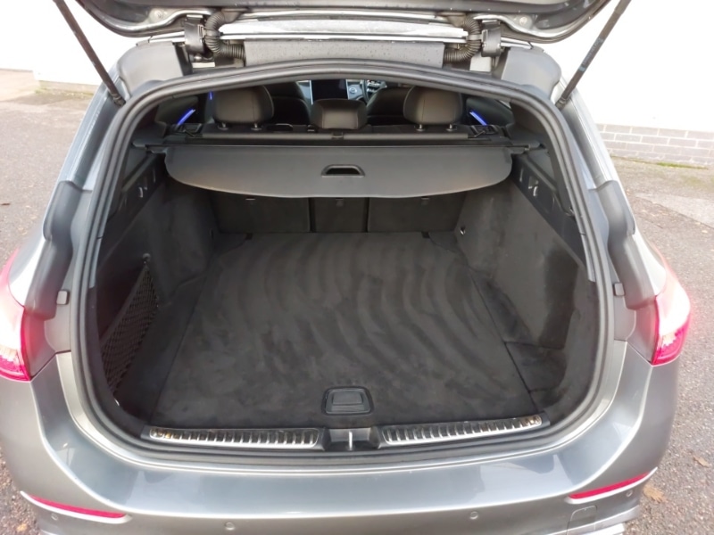 Used Mercedes-Benz C Class 2022 for sale - 76920309: Photo 8