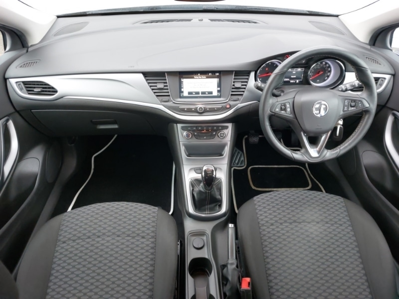 Used Vauxhall Astra 2016 for sale - 76393033: Photo 2