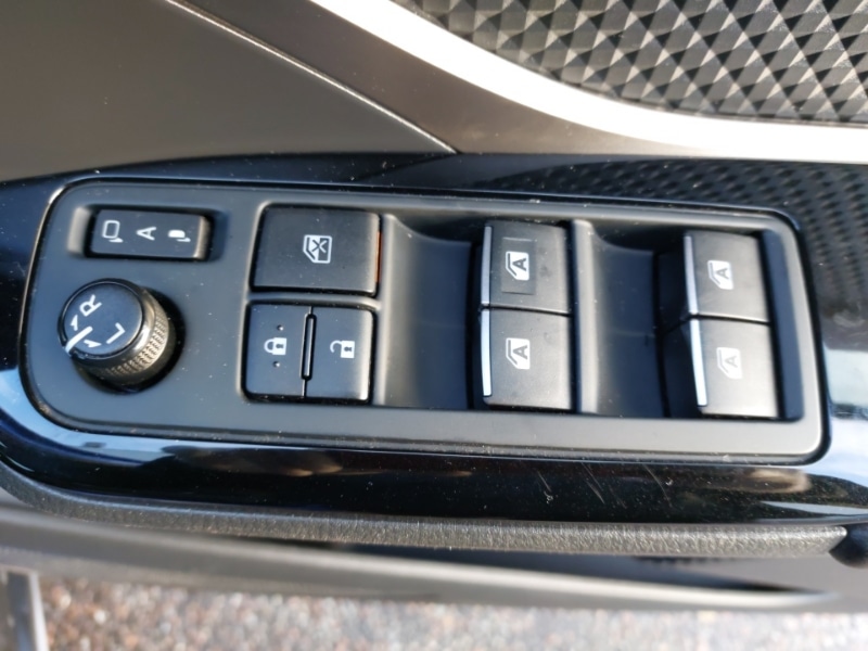 Used Toyota C-HR 2018 for sale - 77024470: Photo 12