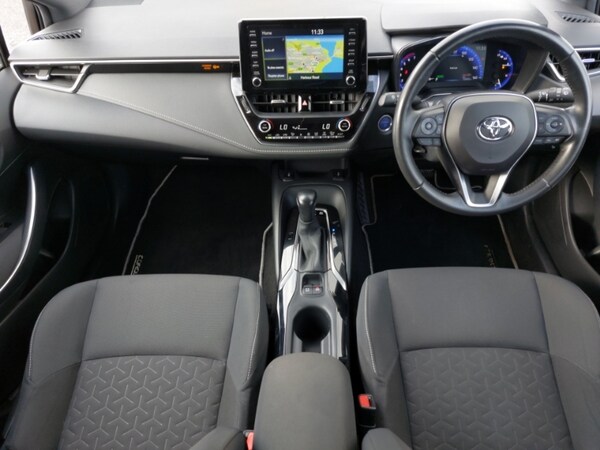 Used Toyota Corolla 2020 for sale - 76195518: Photo 2