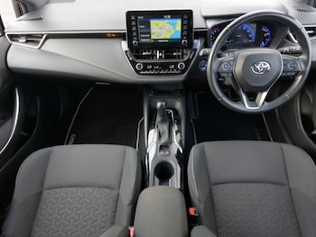 Used Toyota Corolla 2020 for sale - 76195518: Photo 2