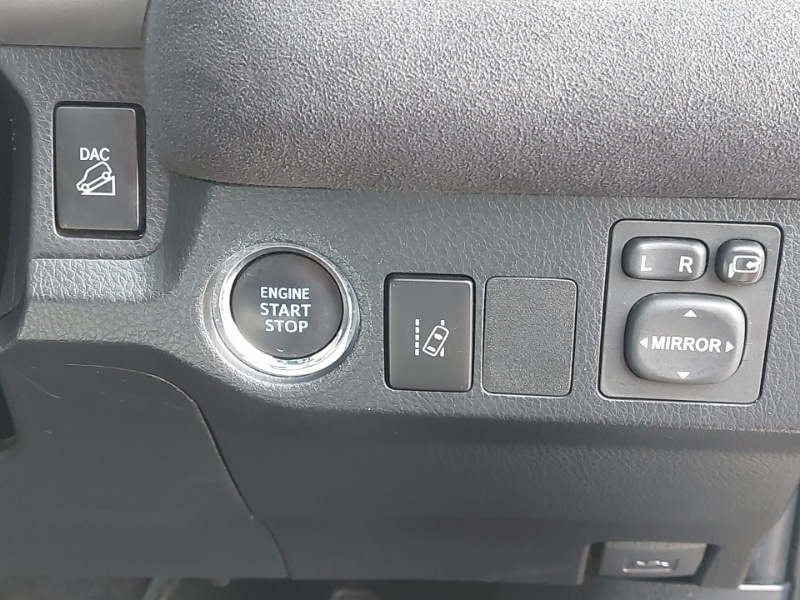 Used Toyota RAV4 2018 for sale - 77605842: Photo 13