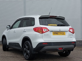 Used Suzuki Vitara 2017 for sale - 76160867: Photo 3